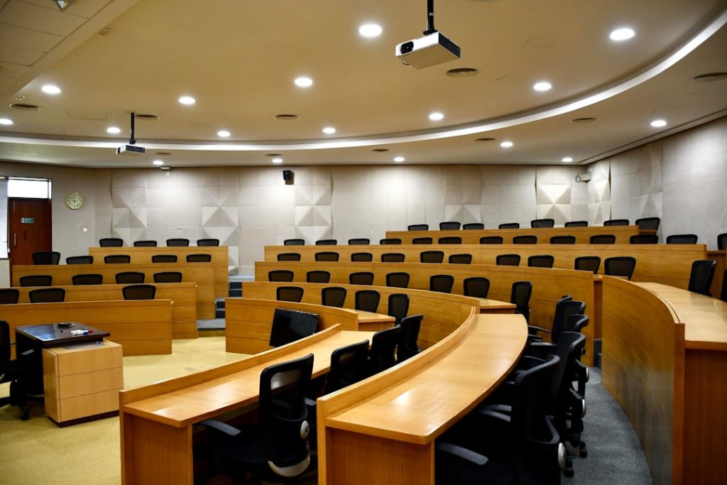Photo Courtroom scene